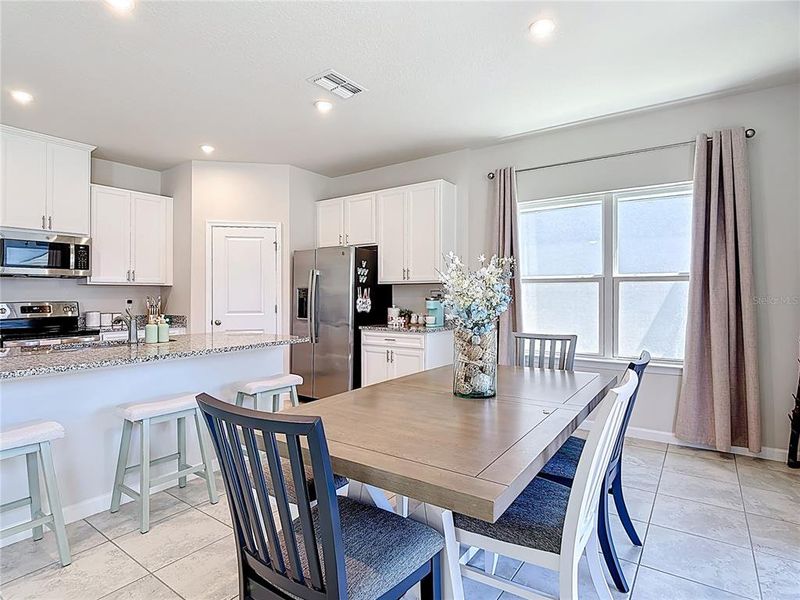 Furnished interior view inside a new home in , Davenport (Image 39).