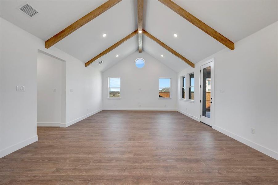 Spacious, unfurnished interior of a new home in Timberbrook, Justin (Image 23).