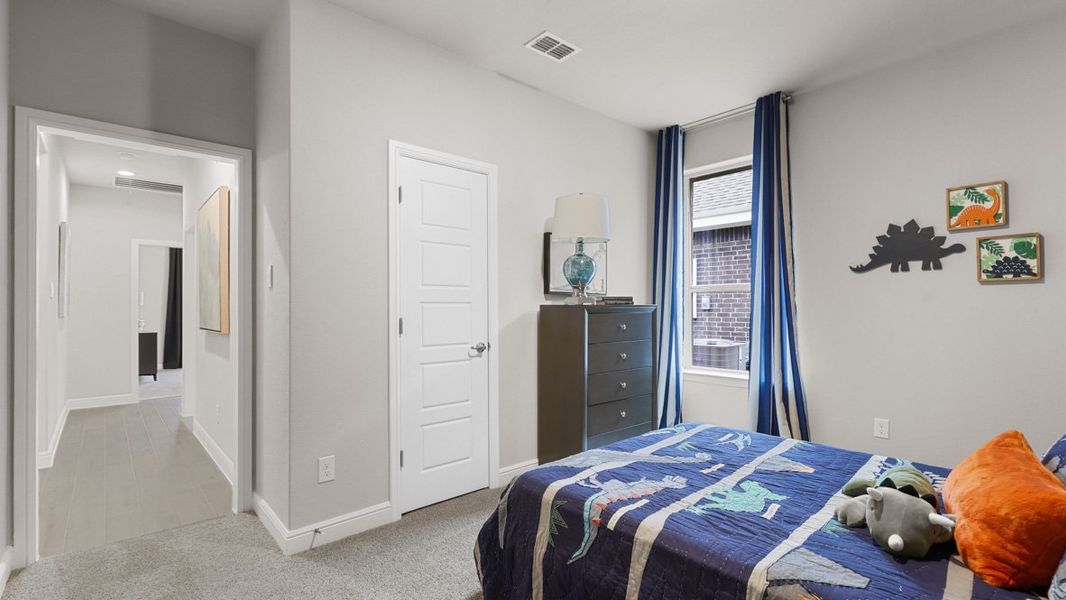 Furnished interior view inside a new home in Legado, Cleburne (Image 34).