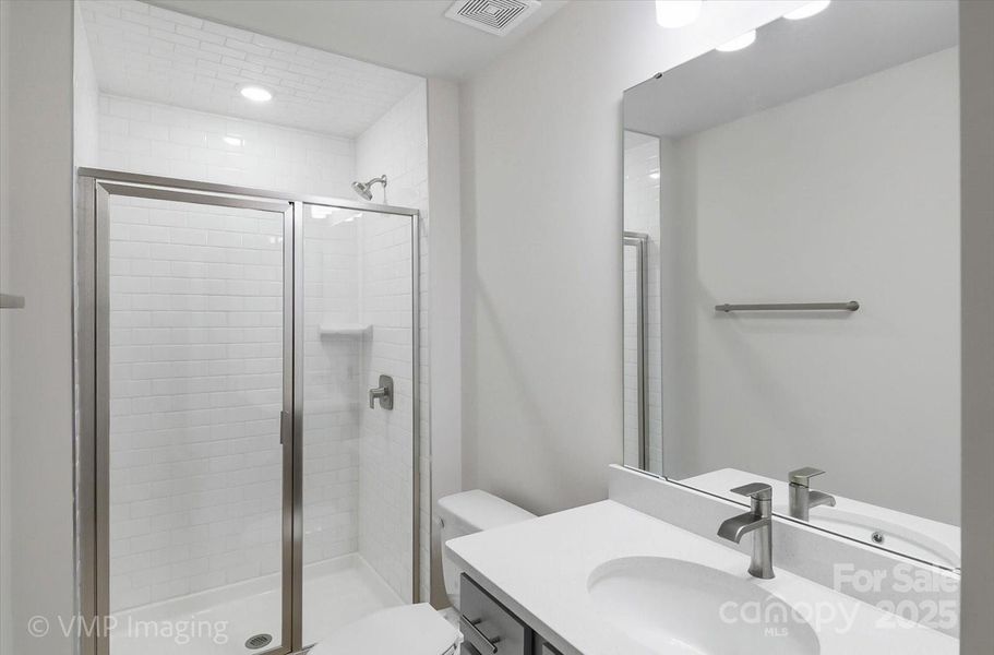 Entry level full bath Entry level full bath