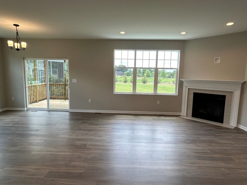 Spacious, unfurnished interior of a new home in Mystic Ridge, Whitmore Lake (Image 26).