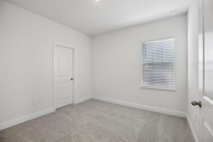 Spacious, unfurnished interior of a new home in Cyrene at Minneola, Minneola (Image 26).