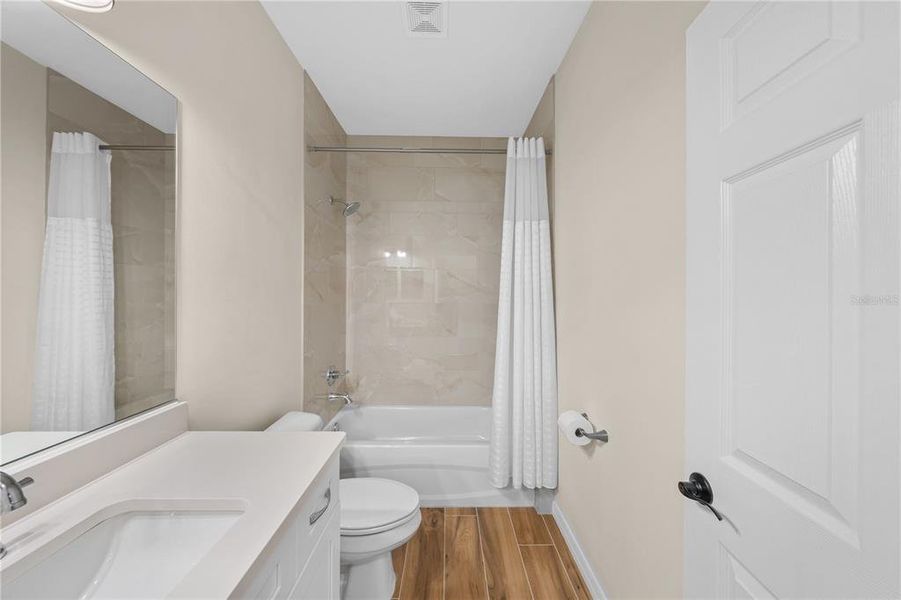 Furnished interior view inside a new home in , Ocala (Image 12).