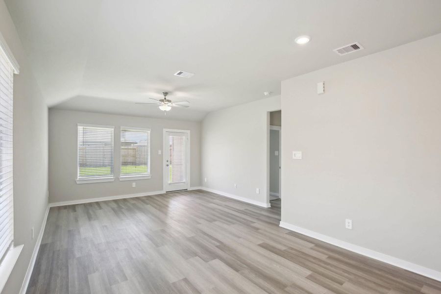 Photo is not of the actual home, but is an inspirational photo of builder’s model home and may depict options, furnishings, and/or decorator features that are not included Photo is not of the actual home, but is an inspirational photo of builder’s model home and may depict options, furnishings, and/or decorator features that are not included