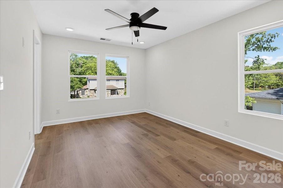 Spacious, unfurnished interior of a new home in , Kannapolis (Image 16).