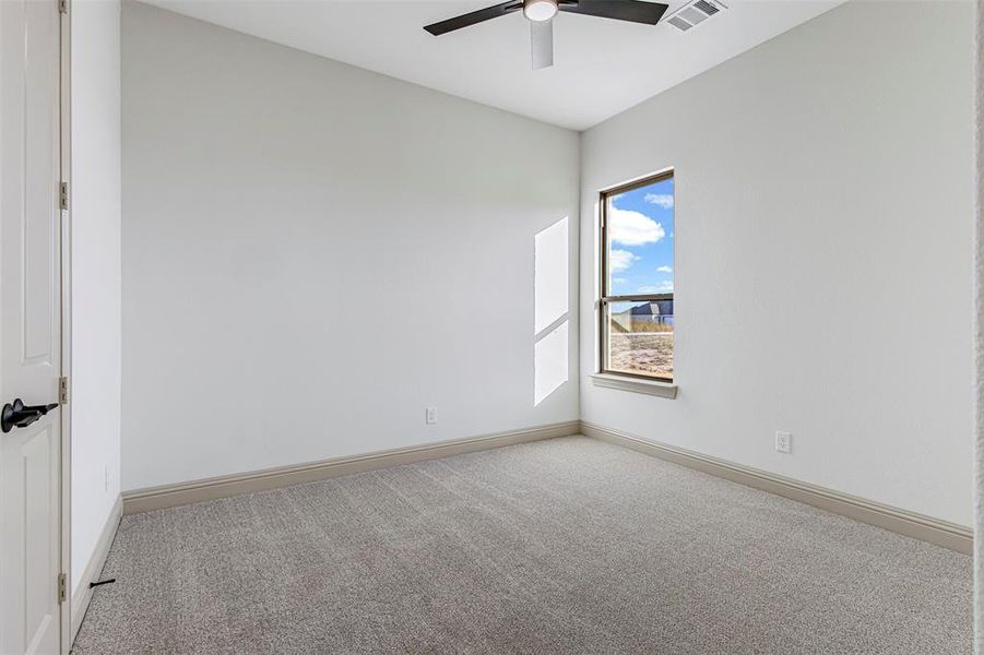 Spacious, unfurnished interior of a new home in Levante - 1 Acre Lots, Waxahachie (Image 31).