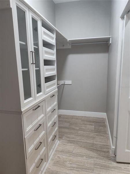 Master bedroom walking closet