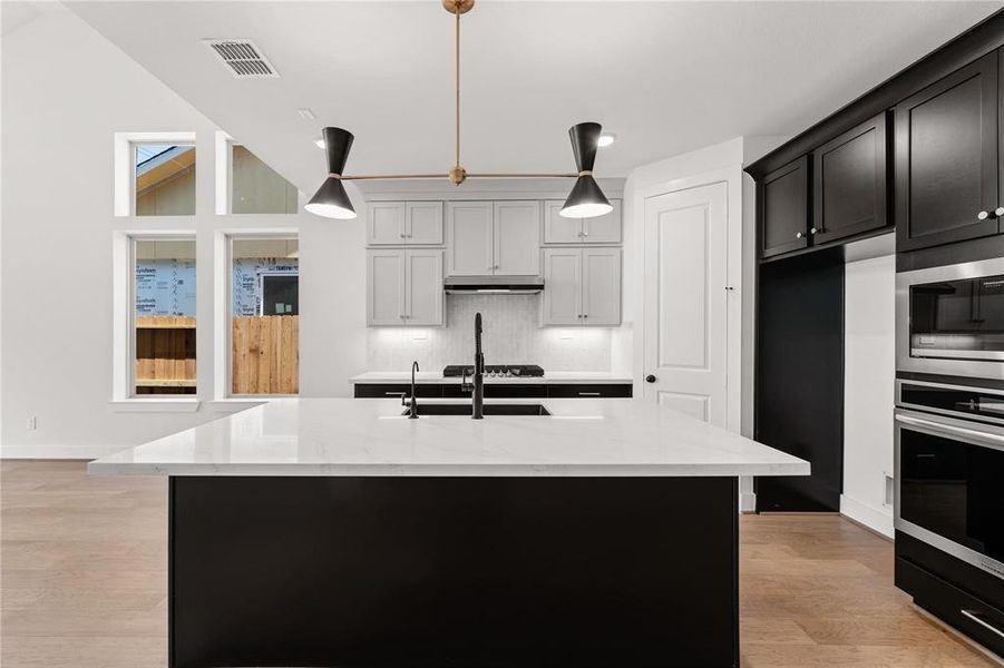 Furnished interior view inside a new home in Cross Creek Ranch 45' 70', Fulshear (Image 6).