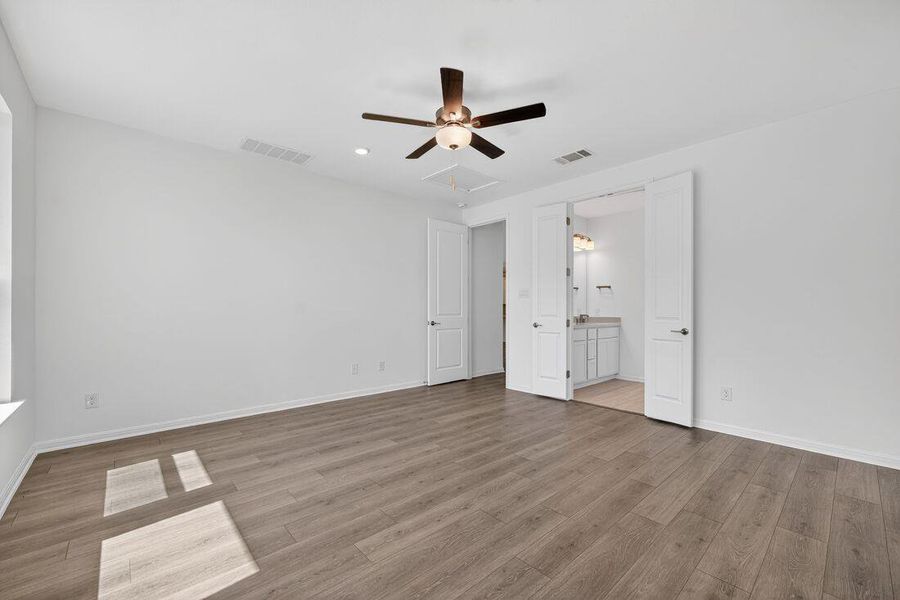 1000 Scenic Green Loop ~ Ready Now 1000 Scenic Green Loop ~ Ready Now