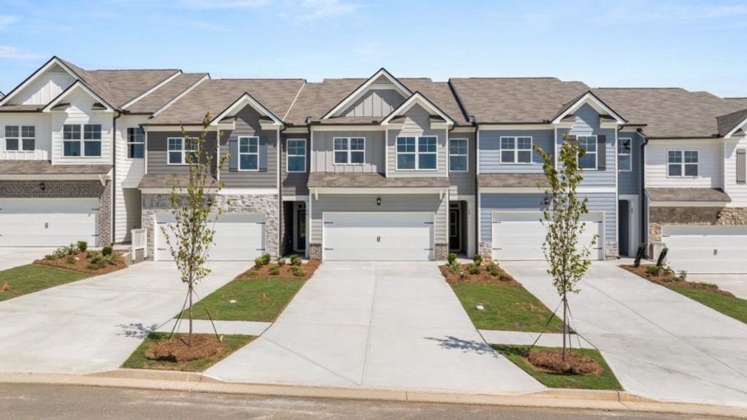 Image 20 of a home in Rolling Meadows.