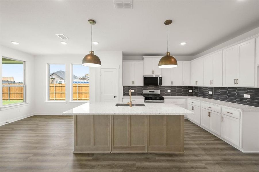 11_433 Wabash- Kitchen-1 11_433 Wabash- Kitchen-1