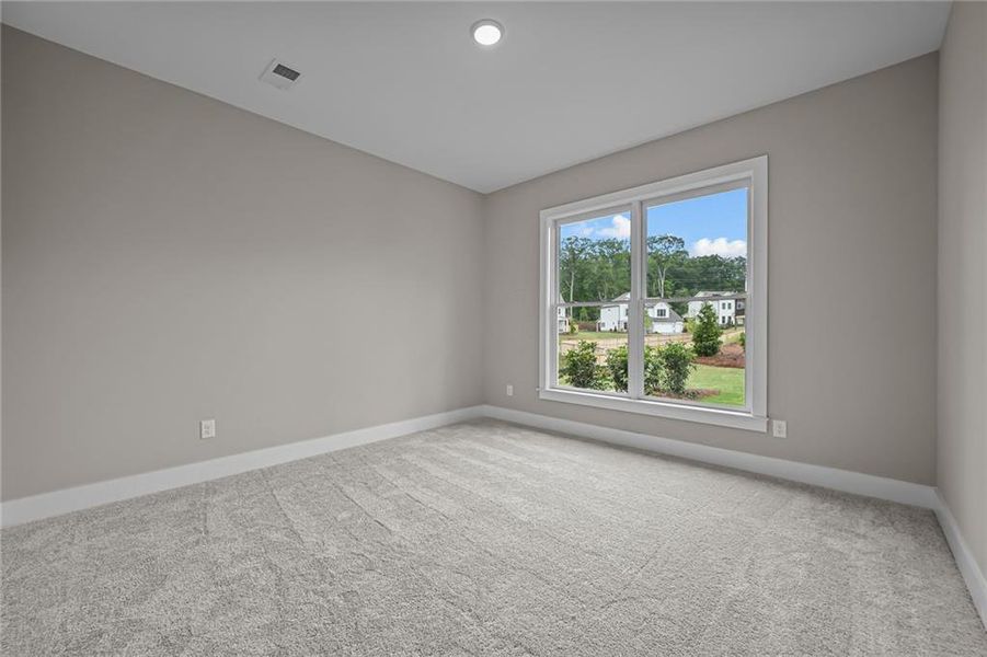 Spacious, unfurnished interior of a new home in Ellis, Marietta (Image 18).