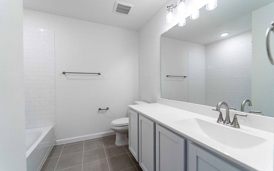 Furnished interior view inside a new home in Pebblebrook, Sherman (Image 6).