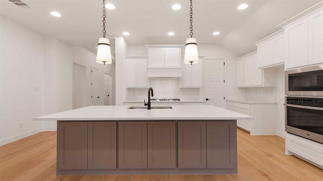 Furnished interior view inside a new home in Hillstead, Lavon (Image 6).