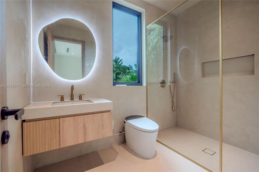 Furnished interior view inside a new home in , Fort Lauderdale (Image 10).