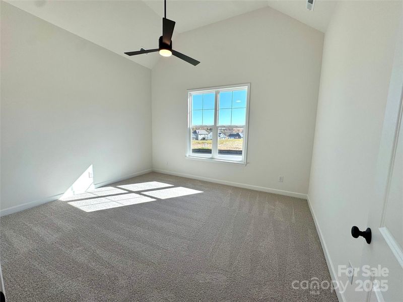 Spacious, unfurnished interior of a new home in Red Hill, Concord (Image 15).