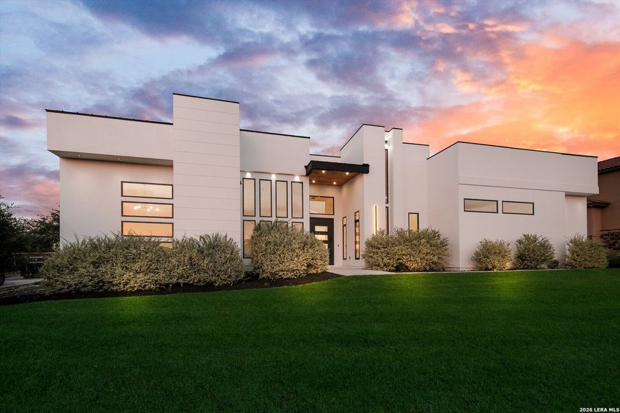 Exterior details and patio area of a home in , San Antonio (Image 3).