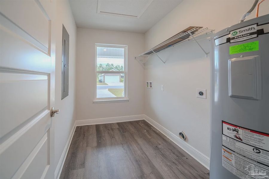 Spacious, unfurnished interior of a new home in Turtle Creek, Cantonment (Image 12). Spacious, unfurnished interior of a new home in Turtle Creek, Cantonment (Image 12).