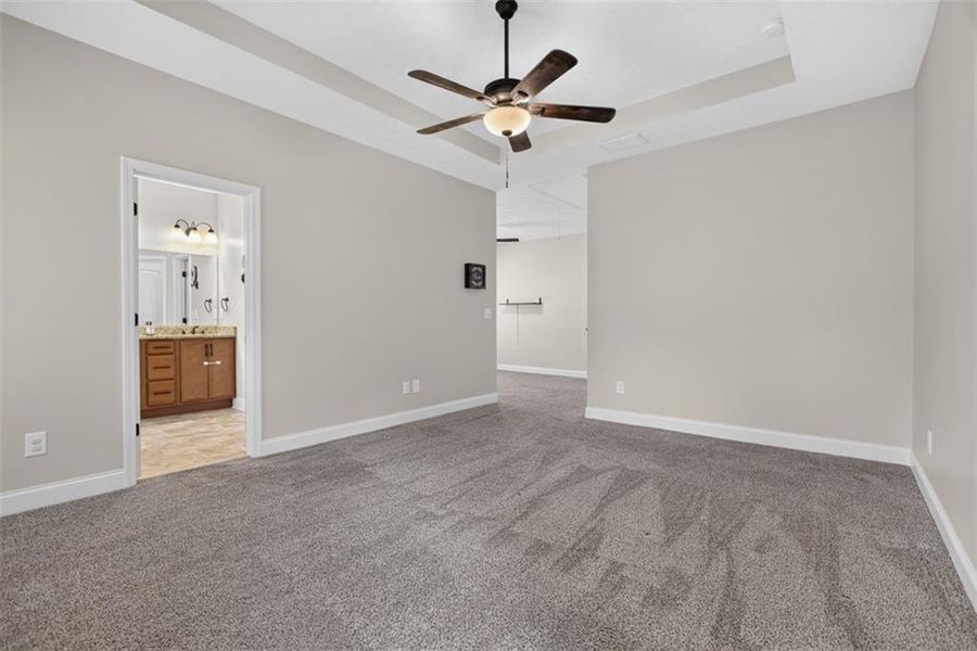 Spacious, unfurnished interior of a new home in , Dallas (Image 35). Spacious, unfurnished interior of a new home in , Dallas (Image 35).