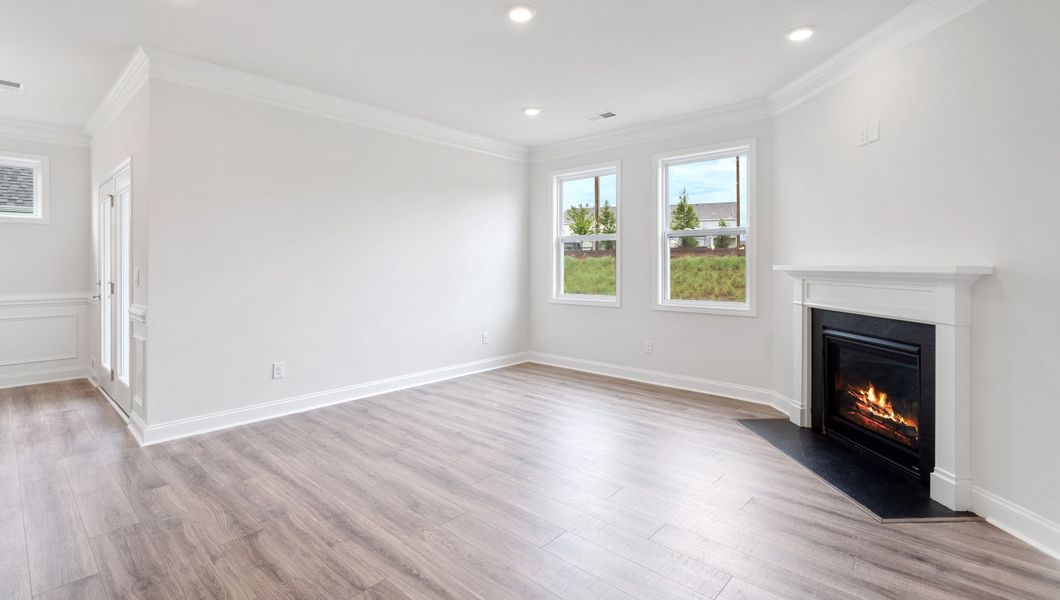 Representative unfurnished interior of a home built from the Dover by D.R. Horton in The Villas at Pine Valley, Boiling Springs (Image 21).