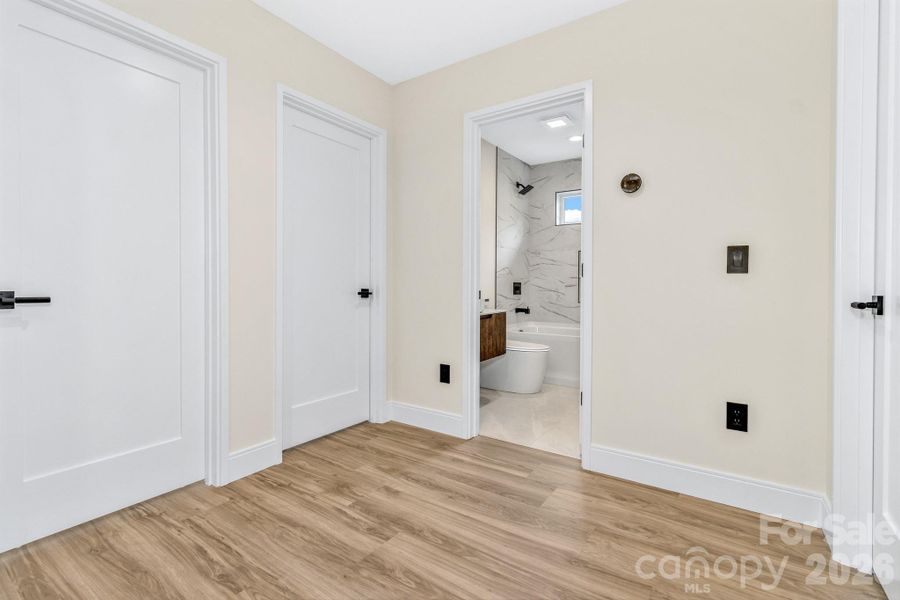 Spacious, unfurnished interior of a new home in , Hendersonville (Image 22).