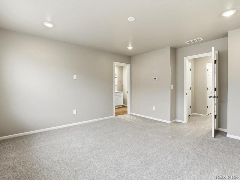 Spacious, unfurnished interior of a new home in , Aurora (Image 24). Spacious, unfurnished interior of a new home in , Aurora (Image 24).