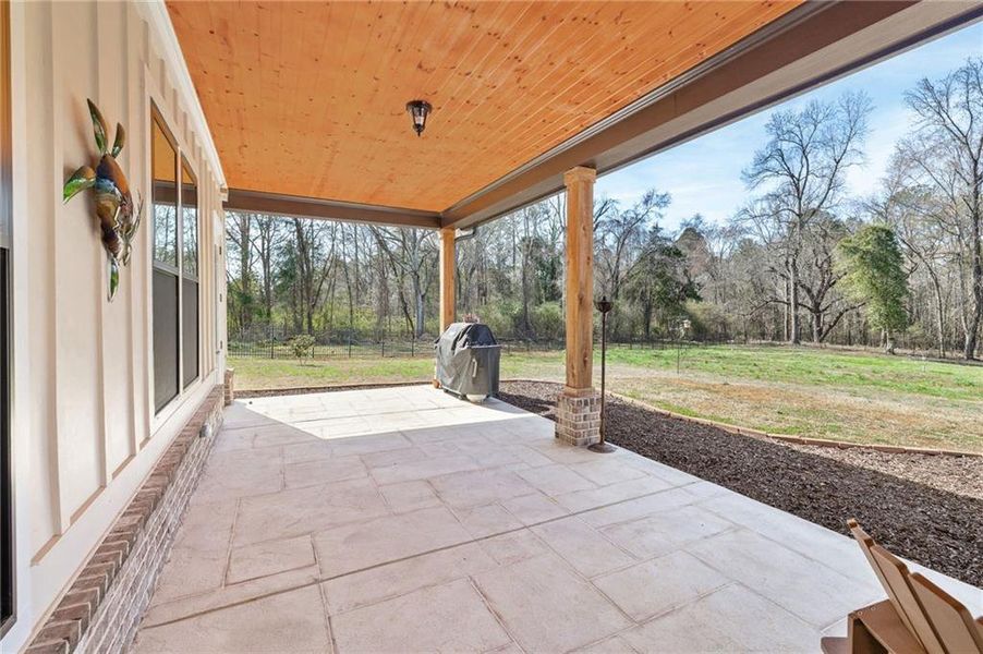 Exterior details and patio area of a home in , Jefferson (Image 24).