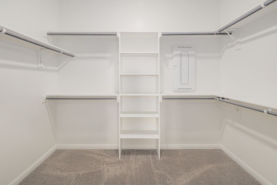 Spacious, unfurnished interior of a new home in Trinity Ranch, Elgin (Image 26).