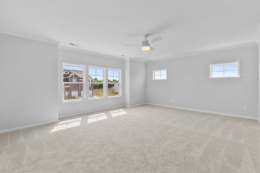 Spacious, unfurnished interior of a new home in Lilah Grove, Summerfield (Image 31).
