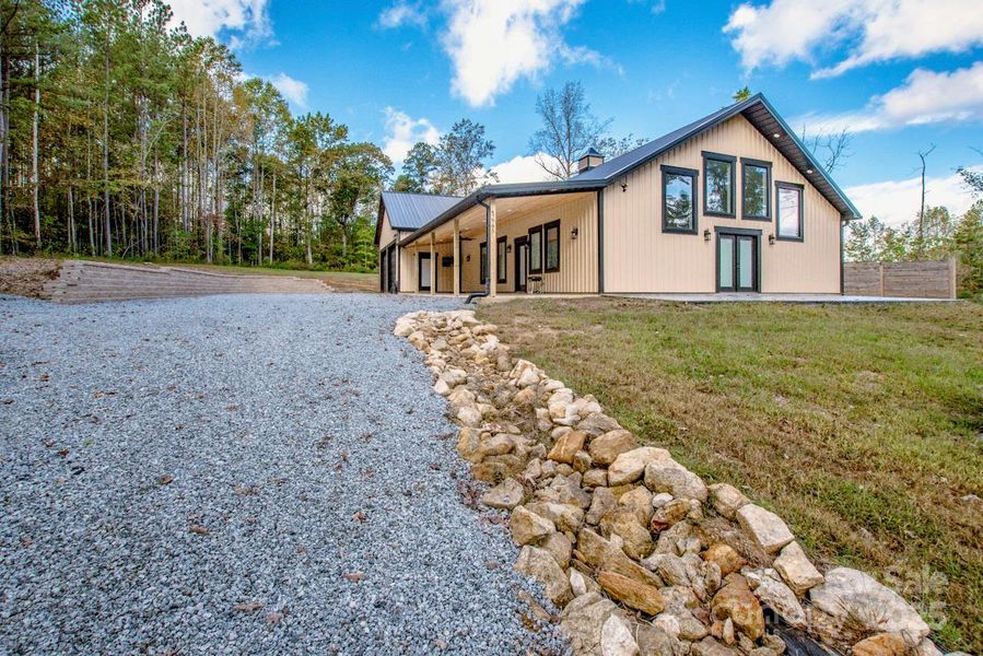 Image 29 of a home in .