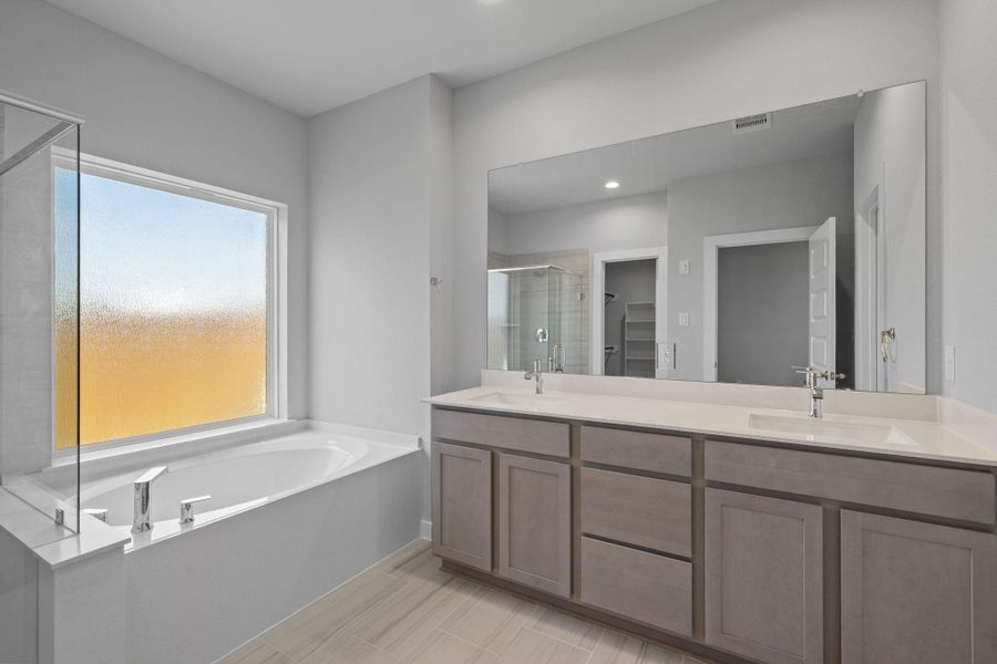 Furnished interior view inside a new home in Beacon Hill, Waller (Image 7). Furnished interior view inside a new home in Beacon Hill, Waller (Image 7).