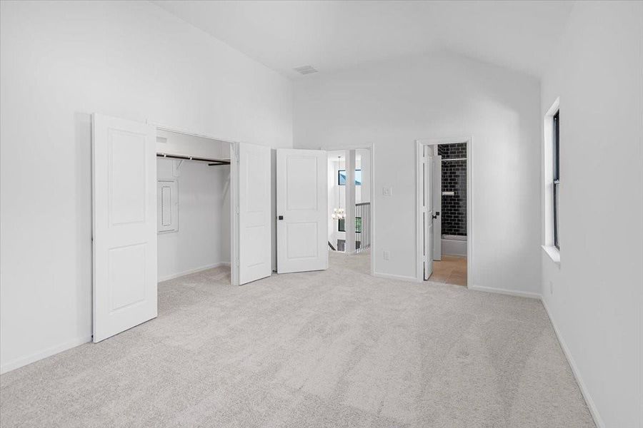 Spacious, unfurnished interior of a new home in Jordan Ranch 70′ Lots, Fulshear (Image 33). Spacious, unfurnished interior of a new home in Jordan Ranch 70′ Lots, Fulshear (Image 33).