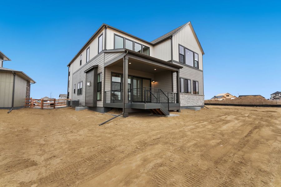 Representative exterior details of a home built from the 4 by Trumark Homes in Kitchel Lake at Serratoga Falls, Timnath (Image 3).