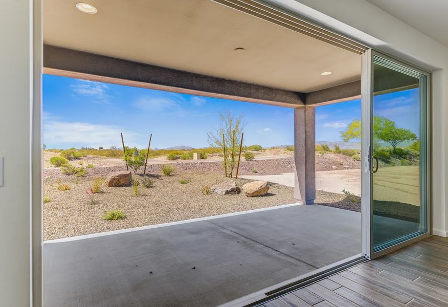 Covered Patio - 24 of 26