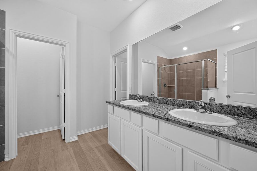 Furnished interior view inside a new home in River Ridge, Crandall (Image 9).