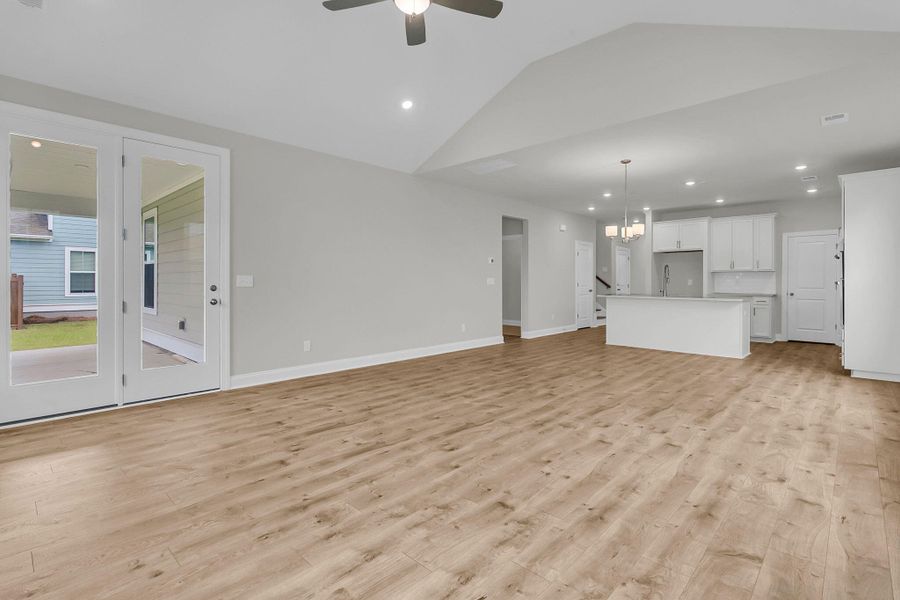 Spacious, unfurnished interior of a new home in Tidewater at Lakes of Cane Bay, Summerville (Image 15).