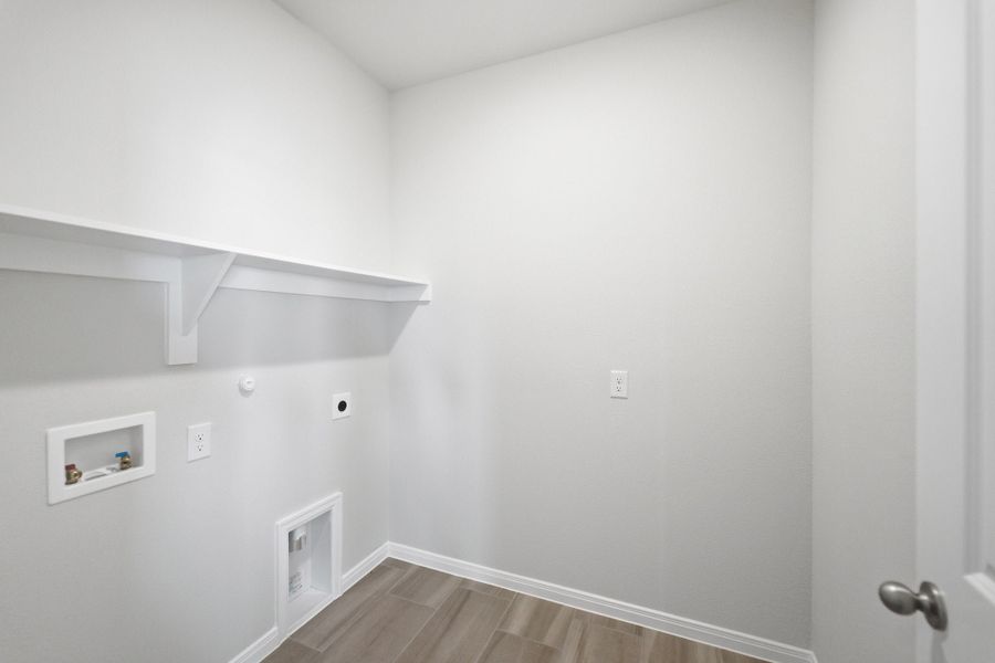 Spacious, unfurnished interior of a new home in Westridge, McKinney (Image 24). Spacious, unfurnished interior of a new home in Westridge, McKinney (Image 24).