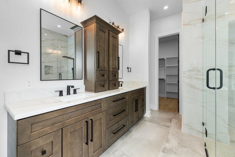 Elegant primary bathroom with plenty of storage! Elegant primary bathroom with plenty of storage!