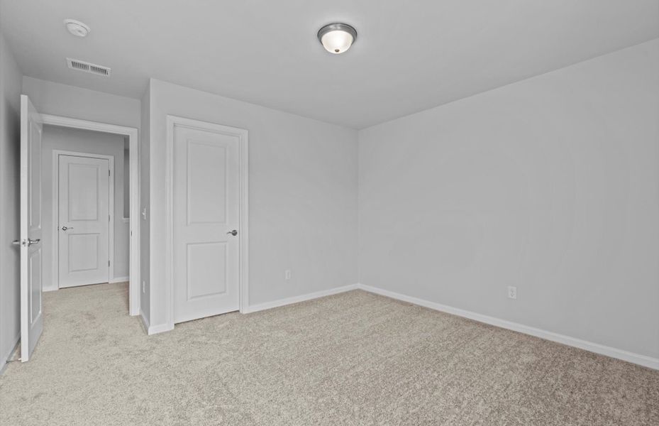 Spacious, unfurnished interior of a new home in Fox Hollow, Spartanburg (Image 13). Spacious, unfurnished interior of a new home in Fox Hollow, Spartanburg (Image 13).