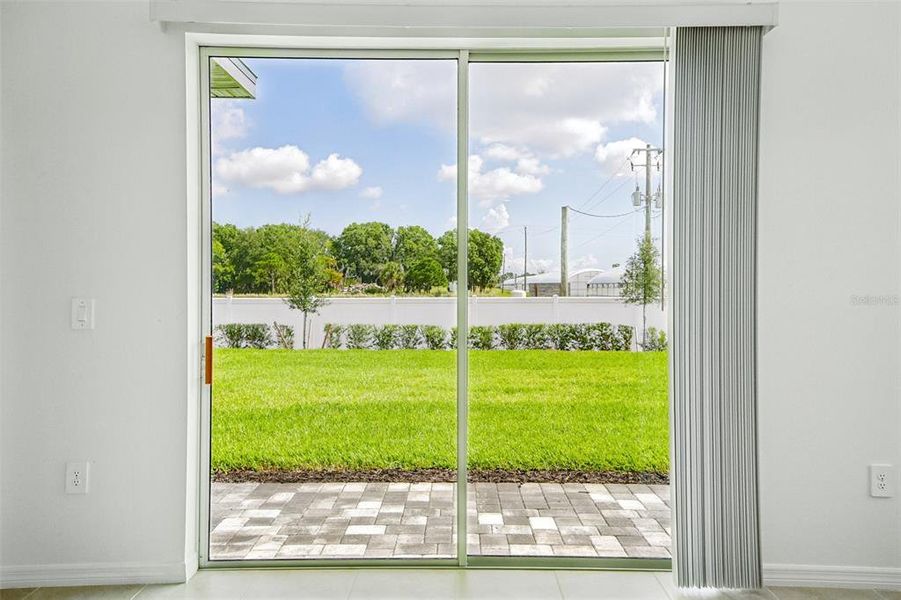 Spacious, unfurnished interior of a new home in Southpointe, Palmetto (Image 19).