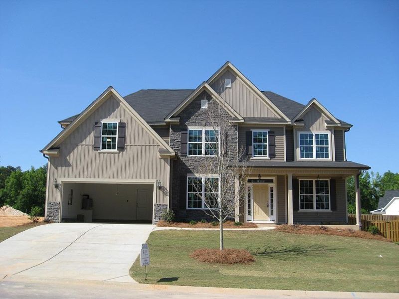 E71 - Front Elevation