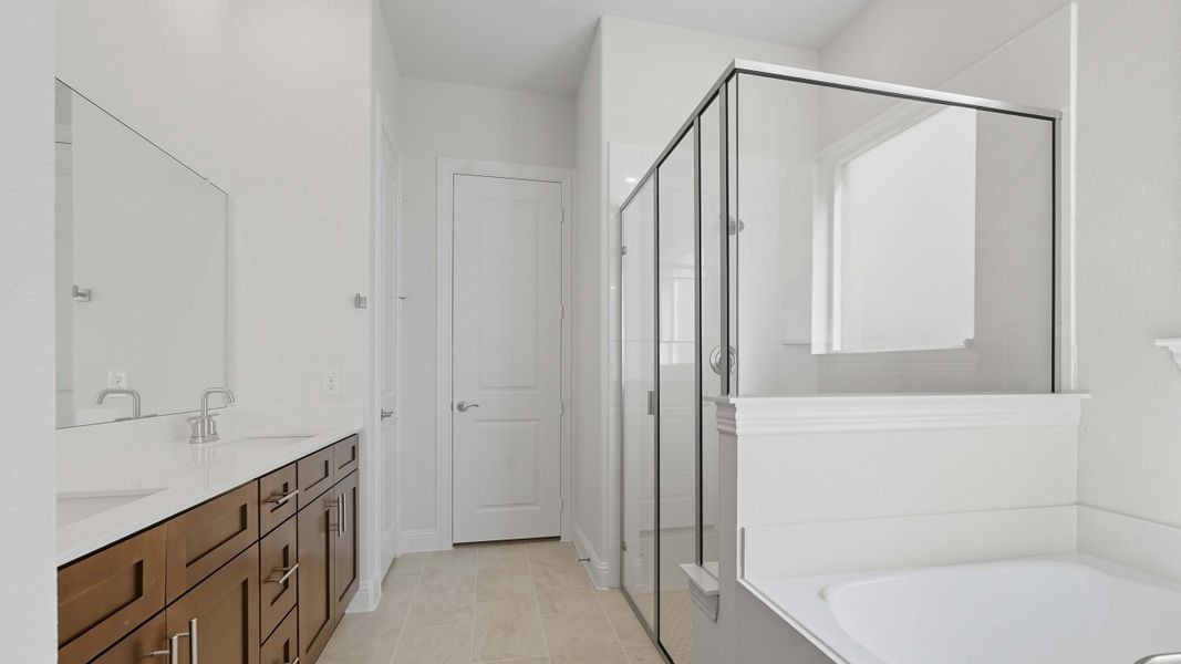 Furnished interior view inside a new home in Peachtree Meadows, Rockwall (Image 13).