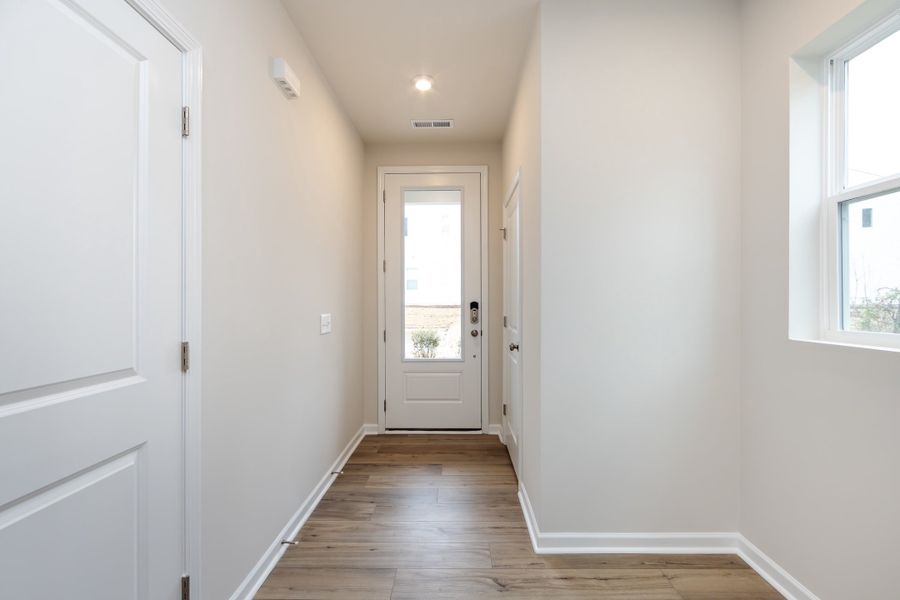 Spacious, unfurnished interior of a new home in Fifteen 15 Cannon, Charlotte (Image 23).