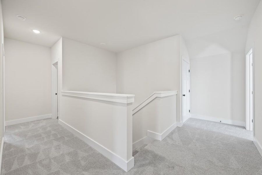 Spacious, unfurnished interior of a new home in , Hartwell (Image 52).