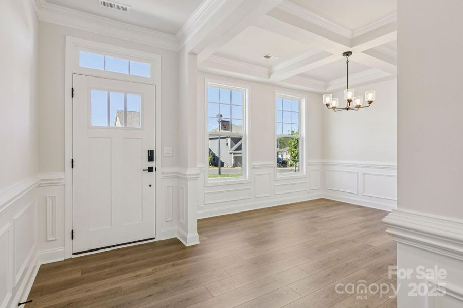 Spacious, unfurnished interior of a new home in Falls Cove, Troutman (Image 34).