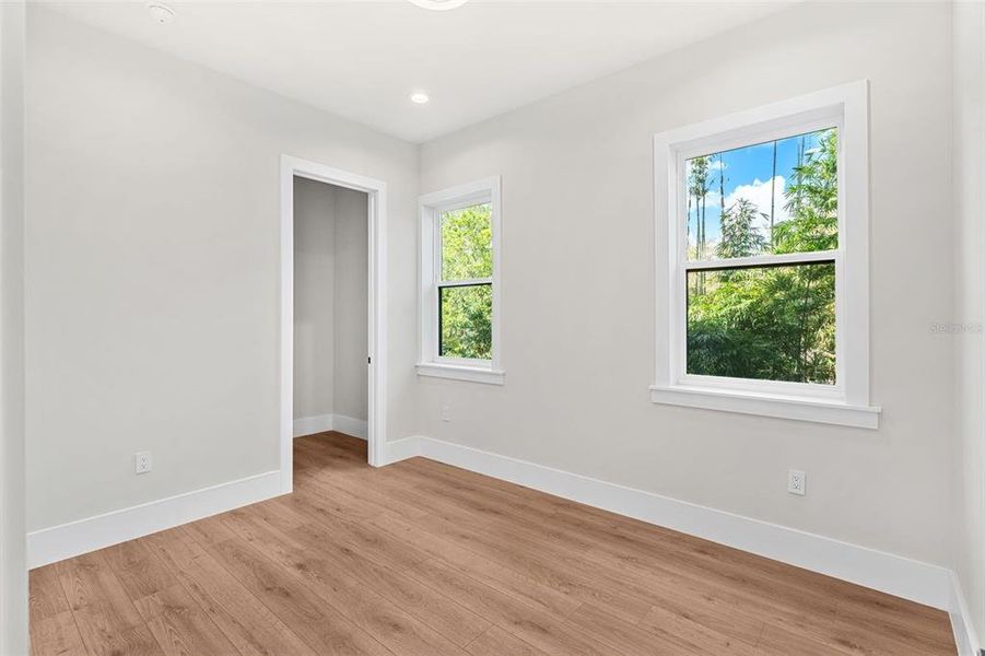 Spacious, unfurnished interior of a new home in , Winter Park (Image 23).