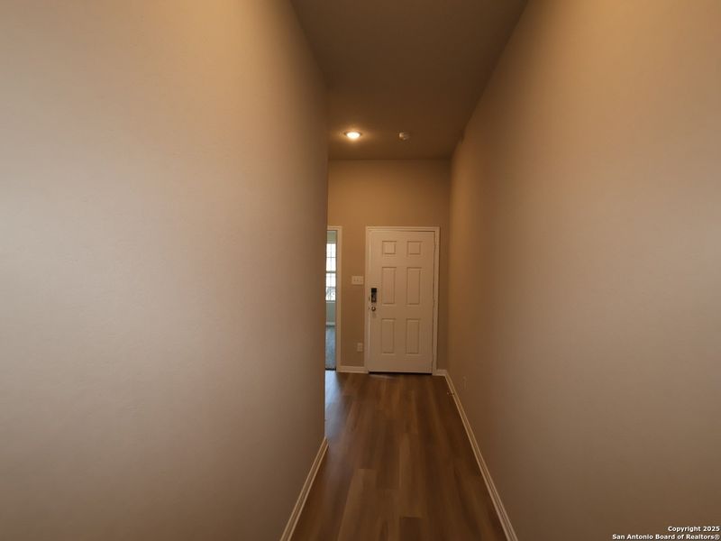 Spacious, unfurnished interior of a new home in Agave, San Antonio (Image 25). Spacious, unfurnished interior of a new home in Agave, San Antonio (Image 25).