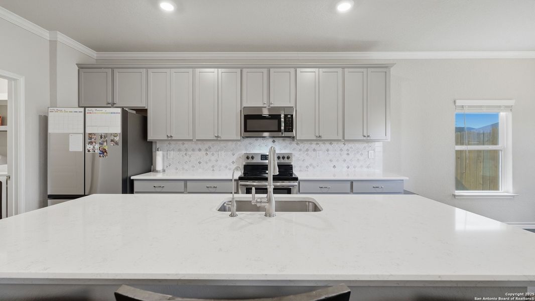 Furnished interior view inside a new home in Legend Pond, New Braunfels (Image 24). Furnished interior view inside a new home in Legend Pond, New Braunfels (Image 24).