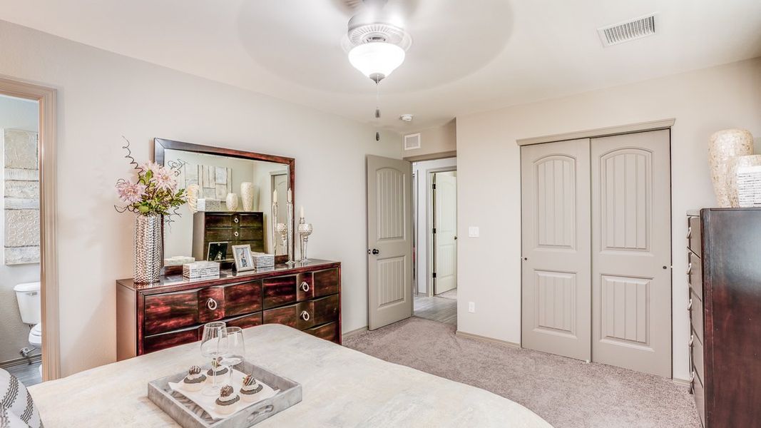 Furnished interior view inside a new home in Crossland, Clint (Image 24).