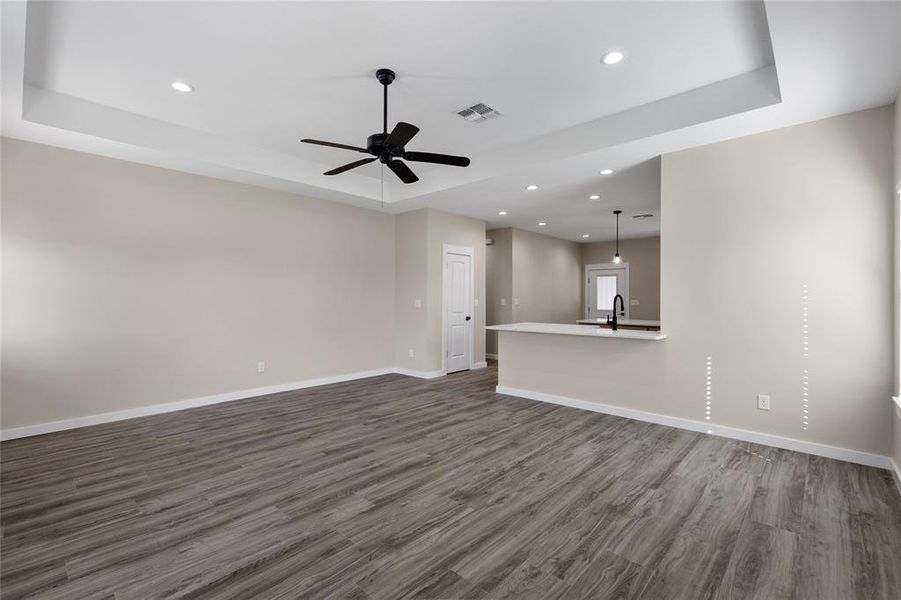 Spacious, unfurnished interior of a new home in , Sulphur Springs (Image 17).